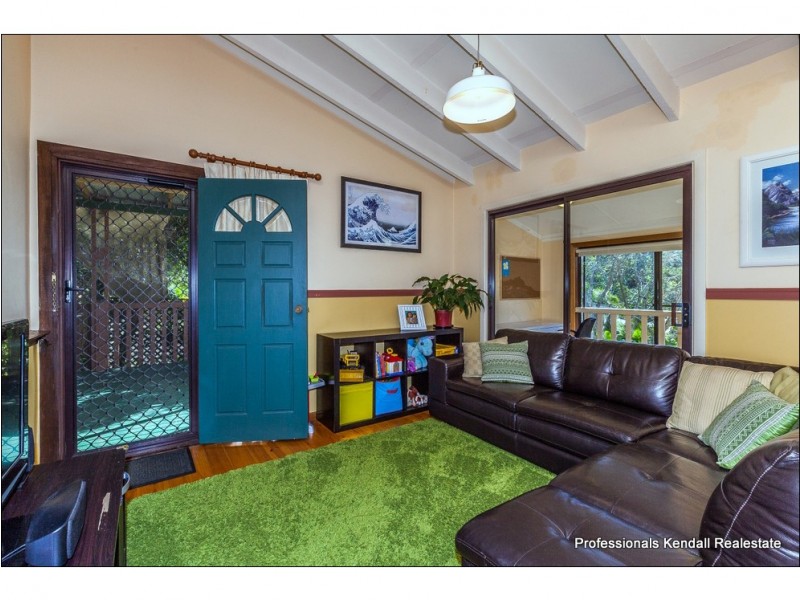 52 Eagle Heights Road, Tamborine Mountain QLD 4272