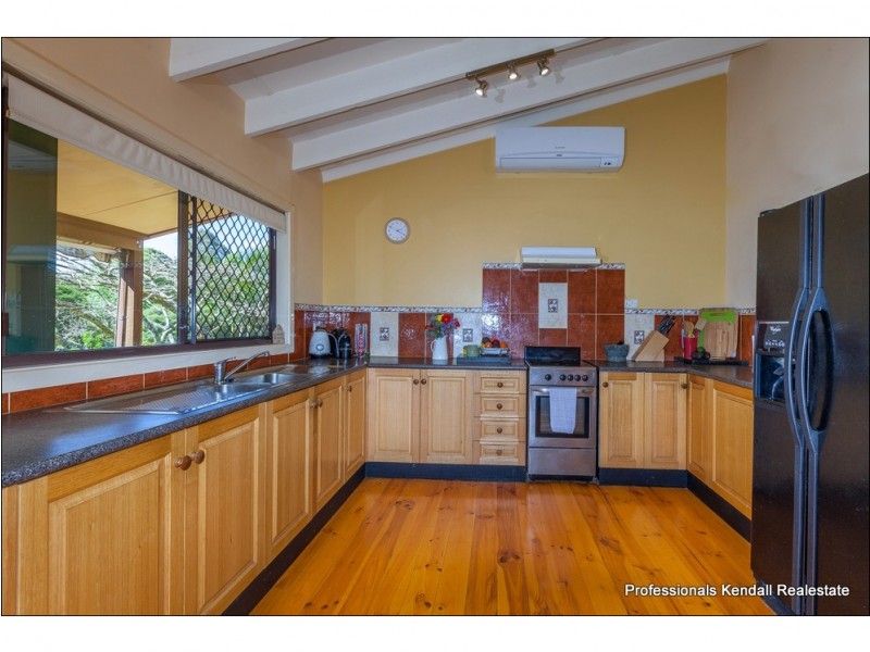 52 Eagle Heights Road, Tamborine Mountain QLD 4272