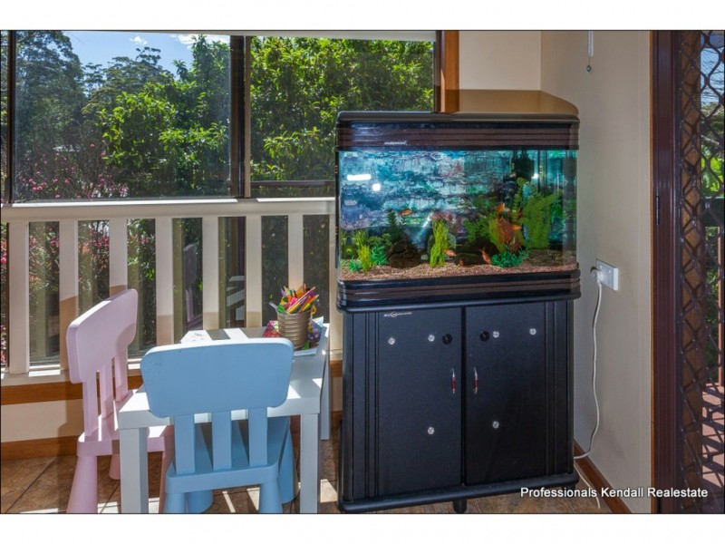 52 Eagle Heights Road, Tamborine Mountain QLD 4272