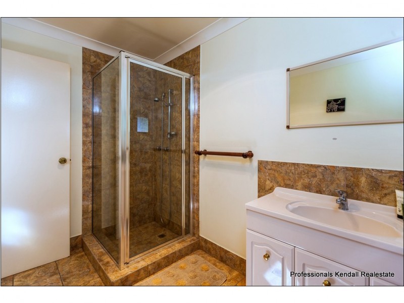 52 Eagle Heights Road, Tamborine Mountain QLD 4272