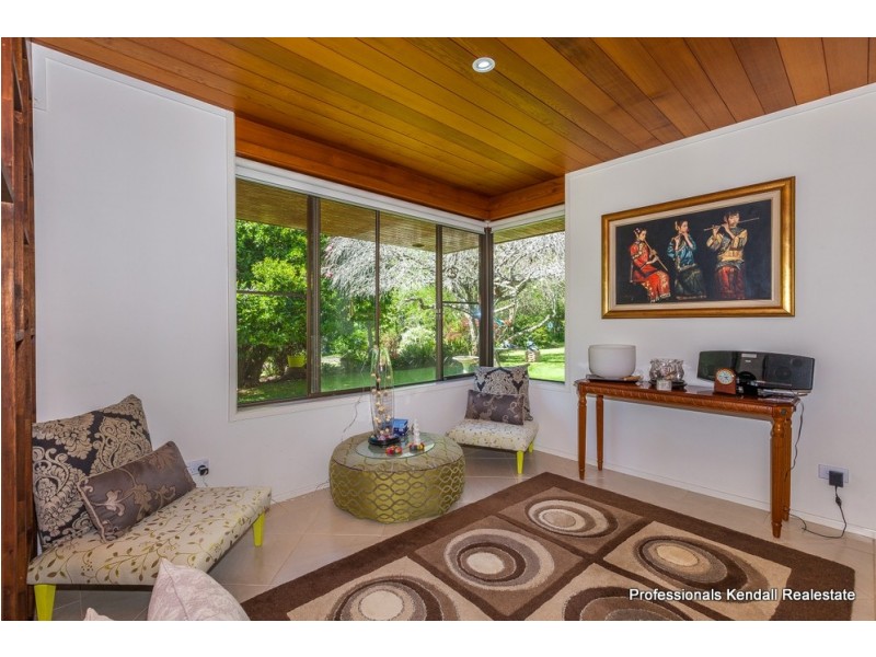 9-11 Chalmette Drive, Tamborine Mountain QLD 4272