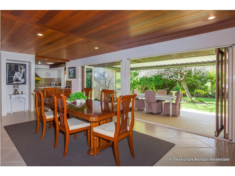 9-11 Chalmette Drive, Tamborine Mountain QLD 4272