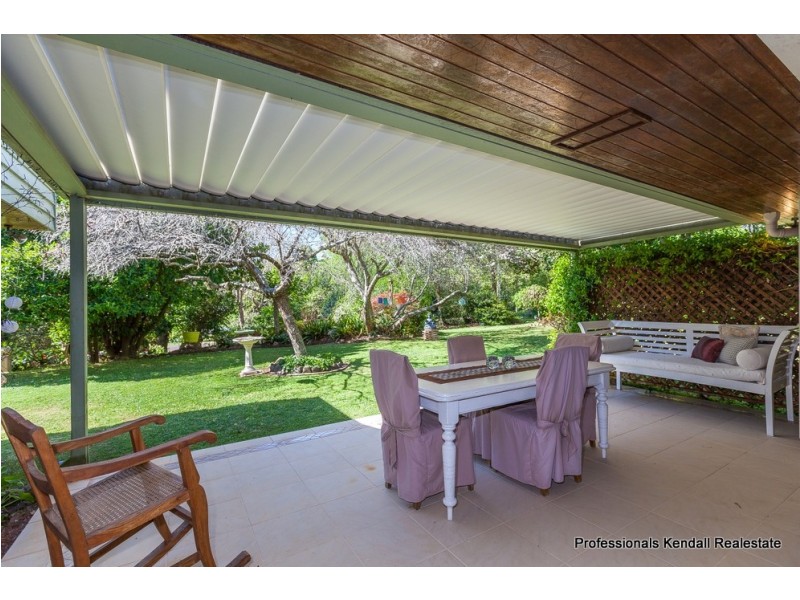 9-11 Chalmette Drive, Tamborine Mountain QLD 4272