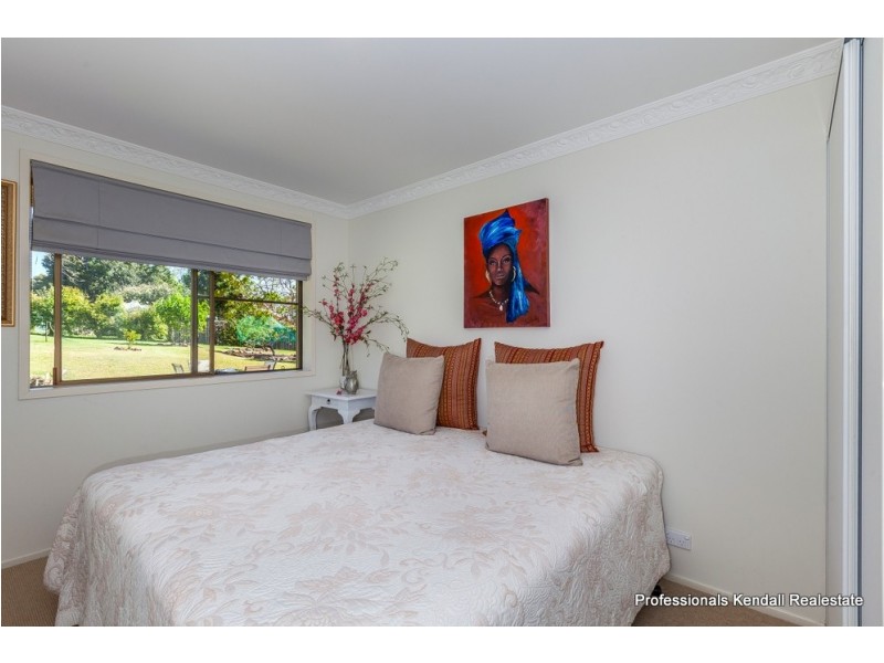 9-11 Chalmette Drive, Tamborine Mountain QLD 4272