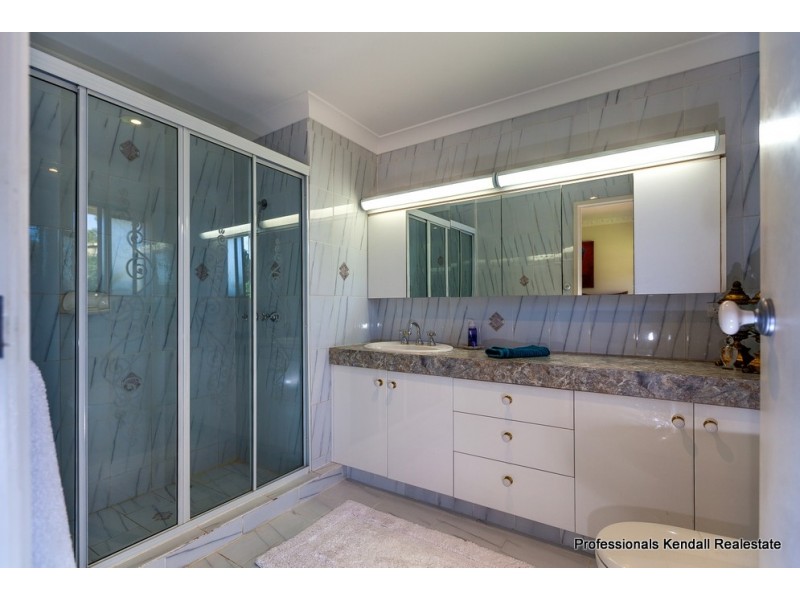 9-11 Chalmette Drive, Tamborine Mountain QLD 4272