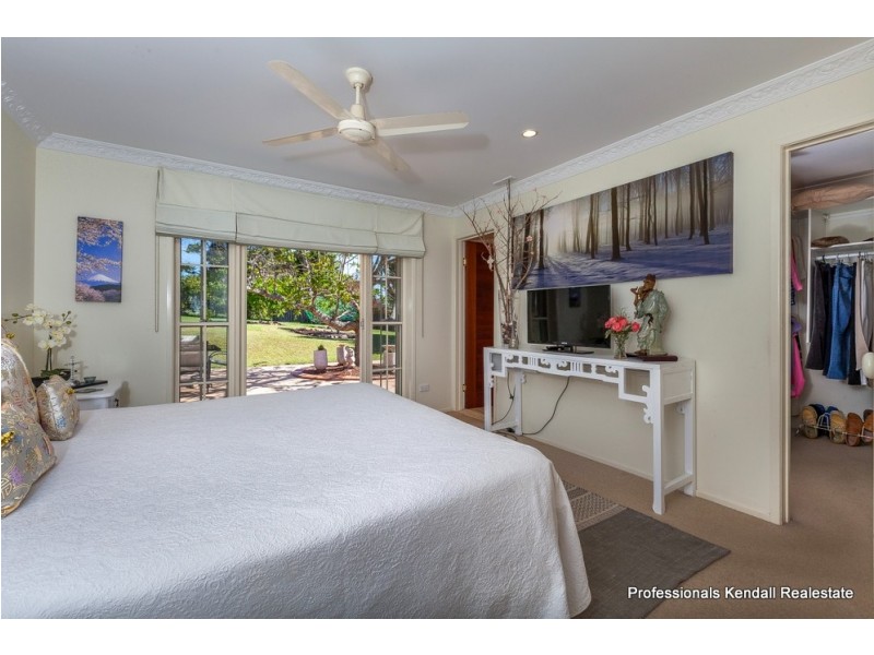 9-11 Chalmette Drive, Tamborine Mountain QLD 4272