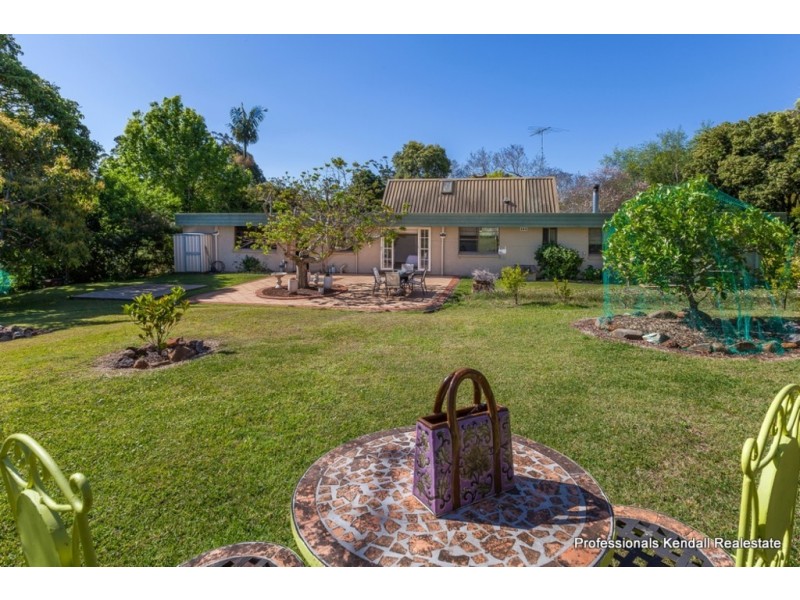 9-11 Chalmette Drive, Tamborine Mountain QLD 4272