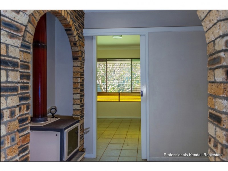 44 Jenyns Road, Tamborine Mountain QLD 4272