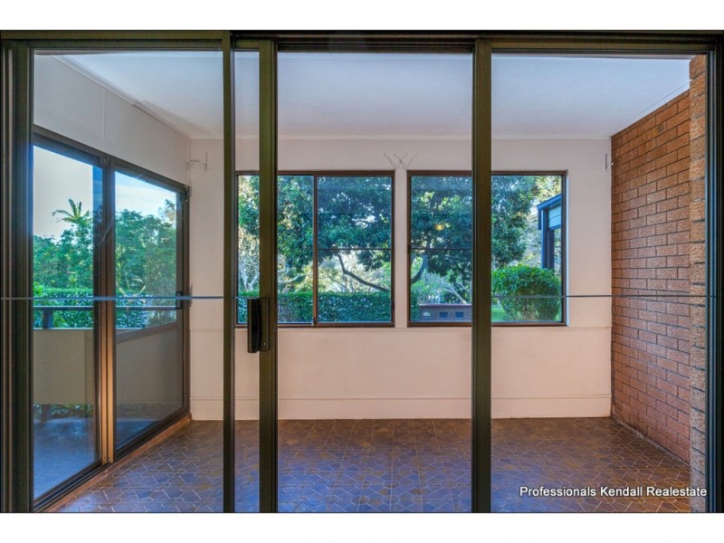 Unit 2/16-18 Golfers Cres, Tamborine Mountain QLD 4272