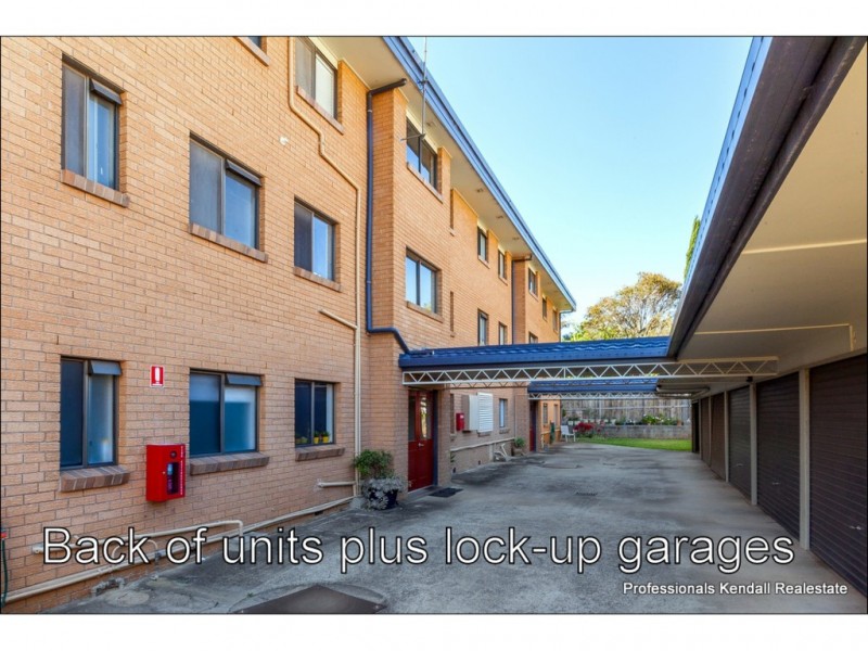 Unit 2/16-18 Golfers Cres, Tamborine Mountain QLD 4272