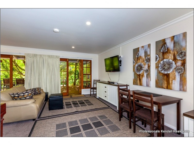 1C/25 Eagle Heights Rd, Tamborine Mountain QLD 4272