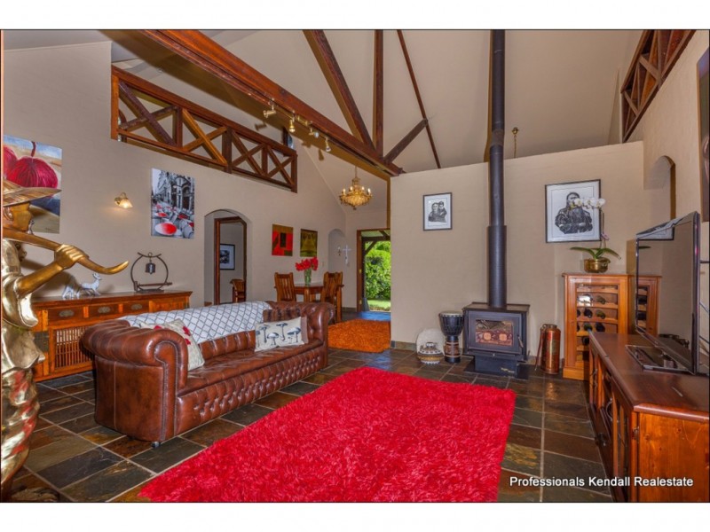 133 Knoll Road, Tamborine Mountain QLD 4272