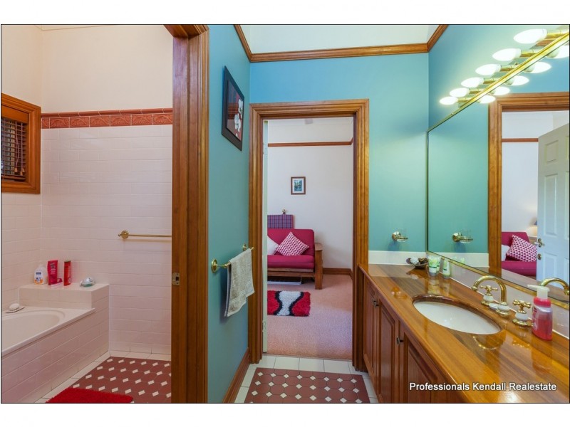 2268 Tamborine Mountain Road, Canungra QLD 4275