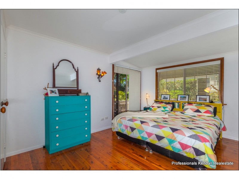 64 Kootenai Drive, Tamborine Mountain QLD 4272