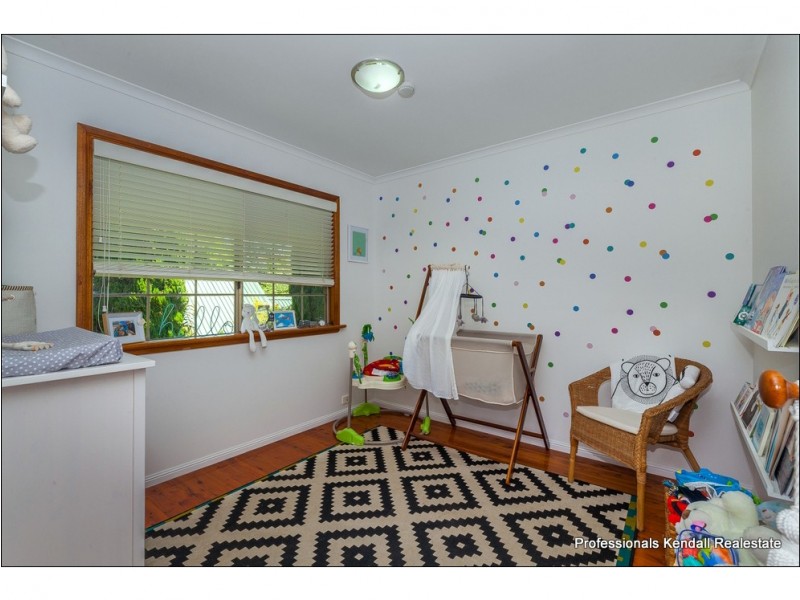 64 Kootenai Drive, Tamborine Mountain QLD 4272