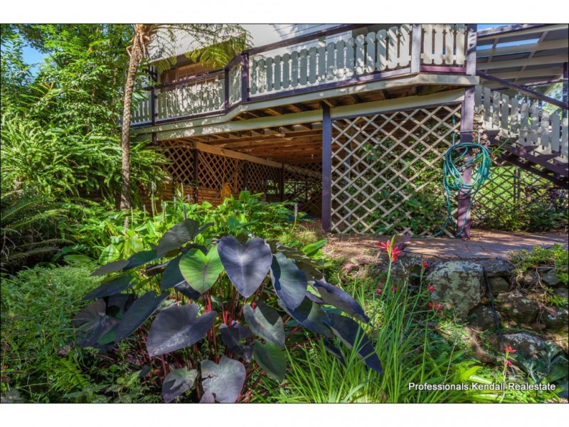 64 Kootenai Drive, Tamborine Mountain QLD 4272