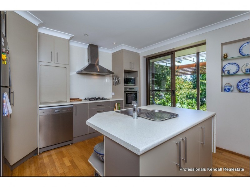 48-50 Sequoia Drive, Tamborine Mountain QLD 4272