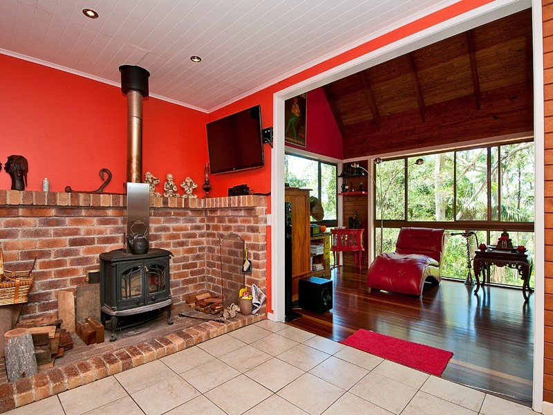 121 Contour Road, Tamborine Mountain QLD 4272