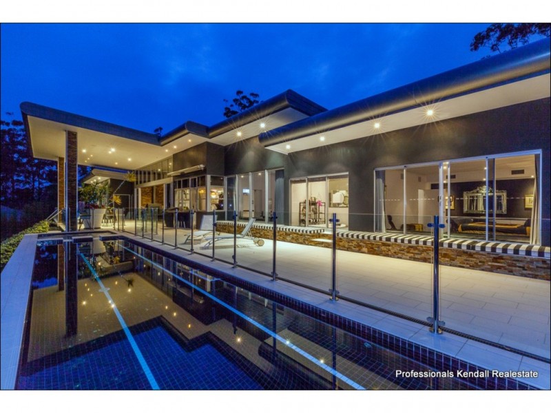 22-30 Eagles Retreat Place, Tamborine Mountain QLD 4272