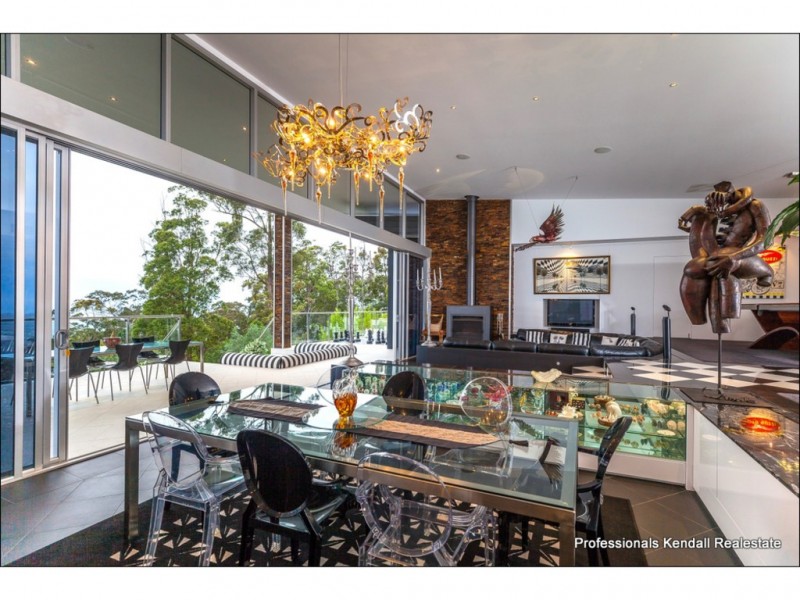 22-30 Eagles Retreat Place, Tamborine Mountain QLD 4272