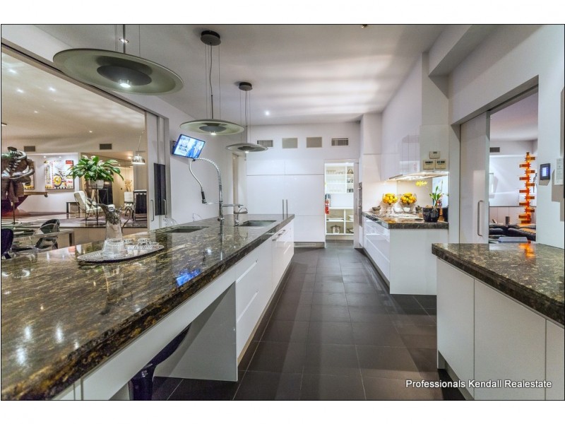 22-30 Eagles Retreat Place, Tamborine Mountain QLD 4272