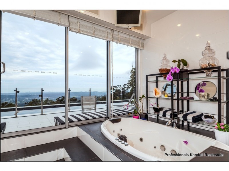 22-30 Eagles Retreat Place, Tamborine Mountain QLD 4272