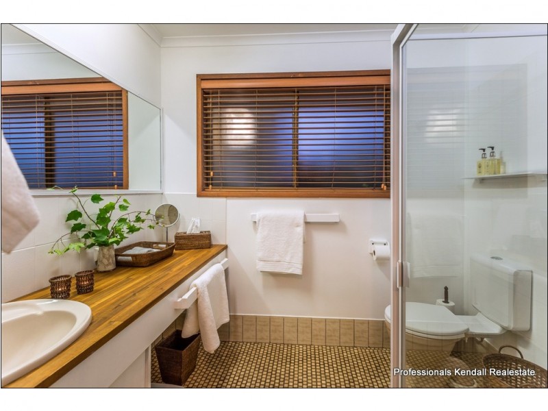 1 Southport Ave, Tamborine Mountain QLD 4272