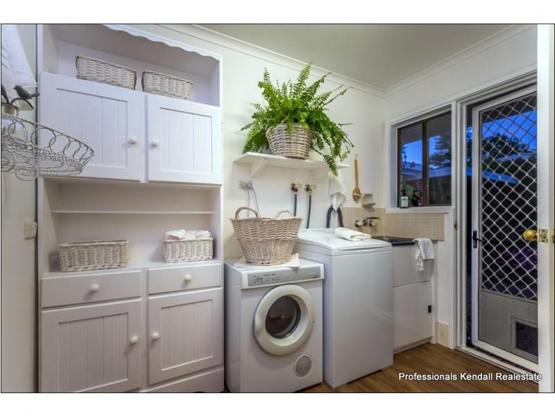 1 Southport Ave, Tamborine Mountain QLD 4272