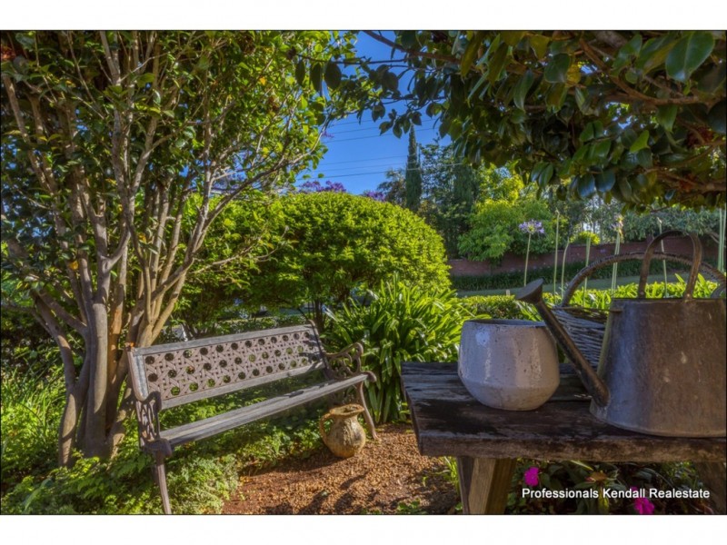 1 Southport Ave, Tamborine Mountain QLD 4272