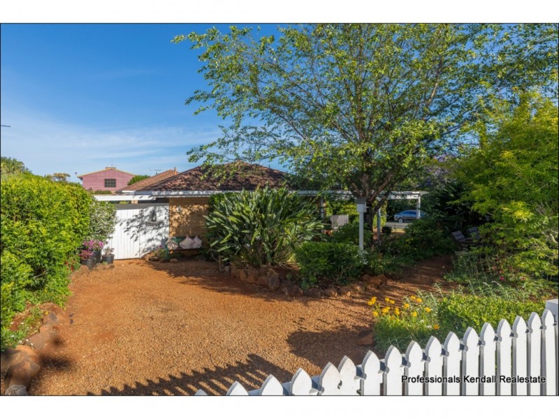 1 Southport Ave, Tamborine Mountain QLD 4272