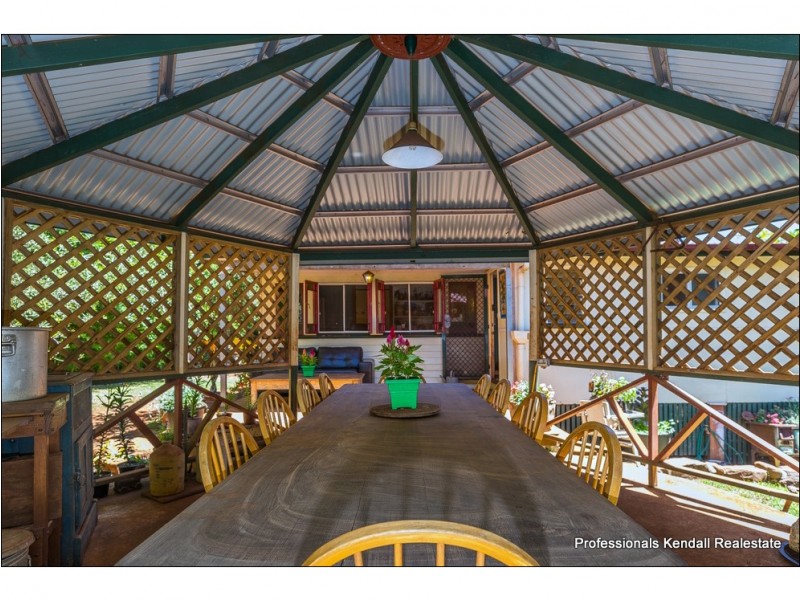 19 Beacon Road, Tamborine Mountain QLD 4272