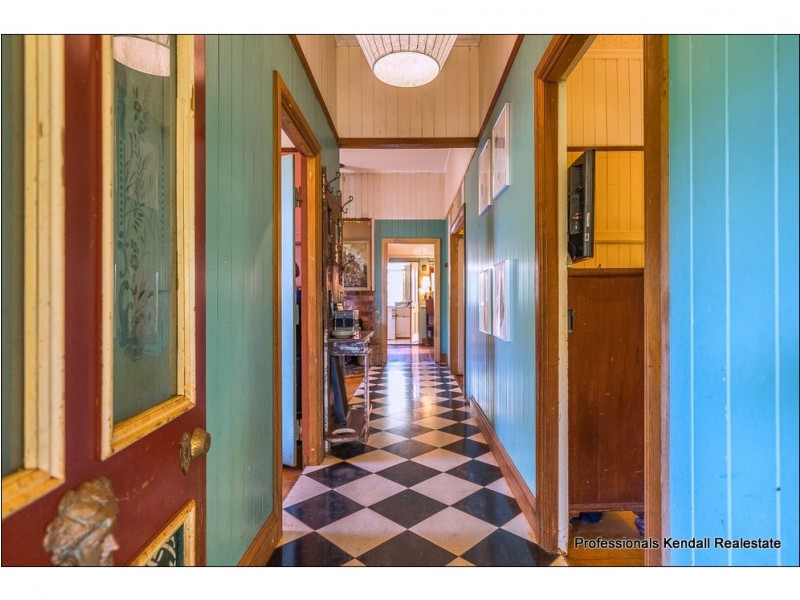 19 Beacon Road, Tamborine Mountain QLD 4272