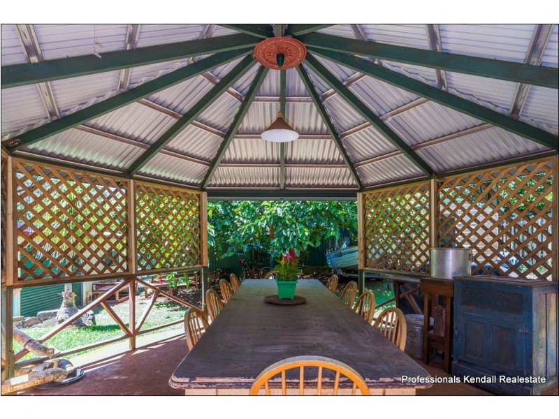 19 Beacon Road, Tamborine Mountain QLD 4272