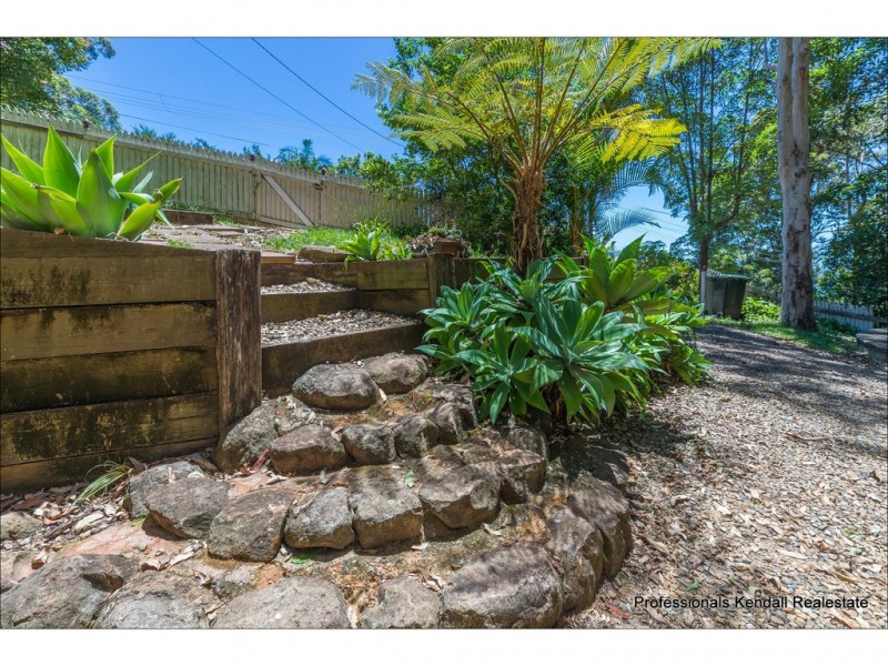 9 Salvia Drive, Tamborine Mountain QLD 4272