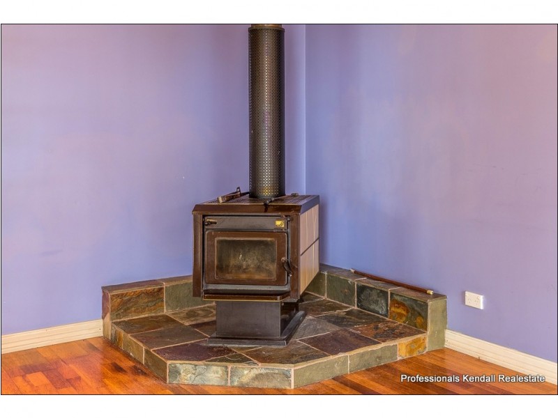 9 Salvia Drive, Tamborine Mountain QLD 4272