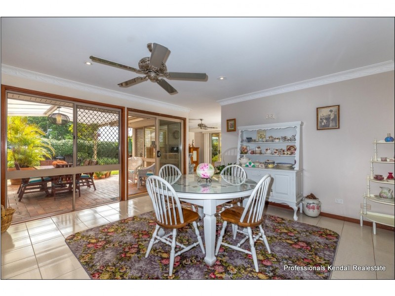 40 Sierra Dr, Tamborine Mountain QLD 4272 Professionals Tamborine