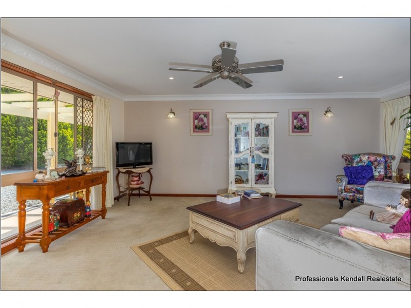 40 Sierra Dr, Tamborine Mountain QLD 4272 Professionals Tamborine