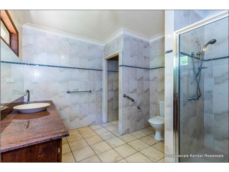 21 Bateke Road, Tamborine Mountain QLD 4272