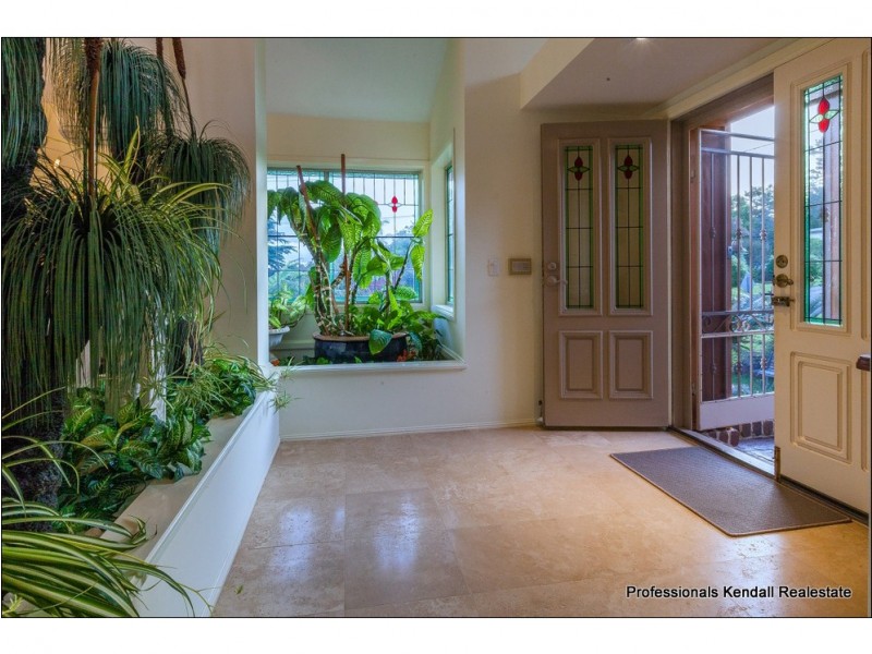 1 Tweed Heads Ave, Tamborine Mountain QLD 4272