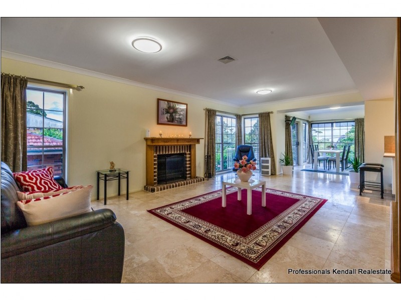 1 Tweed Heads Ave, Tamborine Mountain QLD 4272