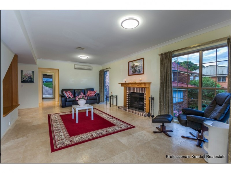 1 Tweed Heads Ave, Tamborine Mountain QLD 4272