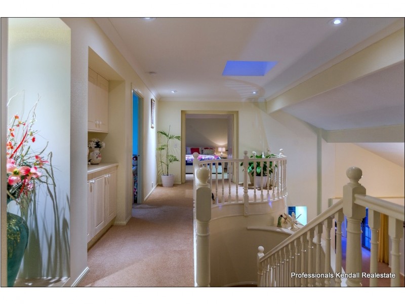 1 Tweed Heads Ave, Tamborine Mountain QLD 4272