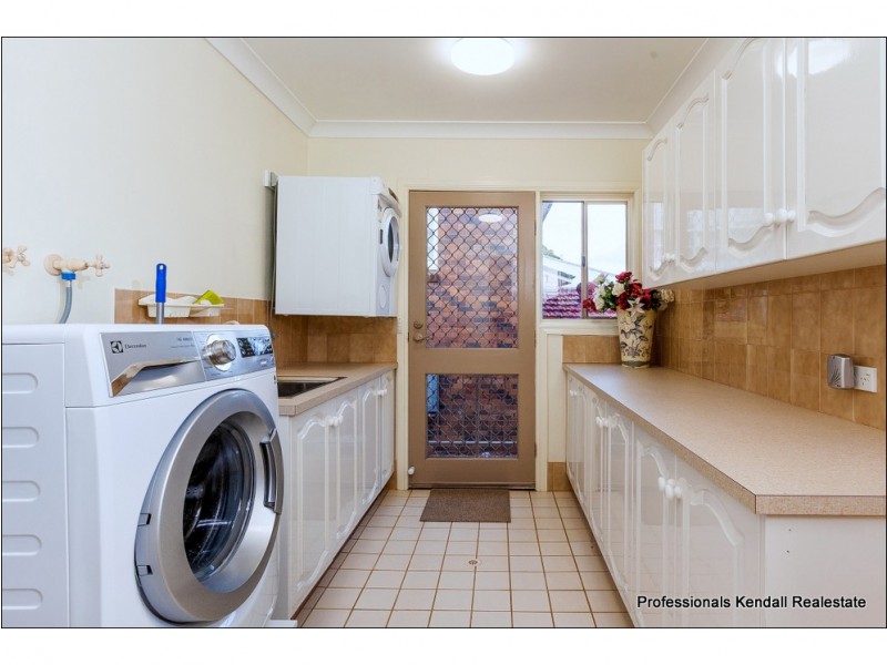 1 Tweed Heads Ave, Tamborine Mountain QLD 4272