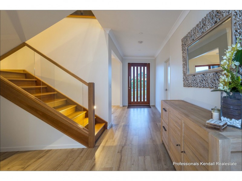 24 Magnetic Drive, Tamborine Mountain QLD 4272