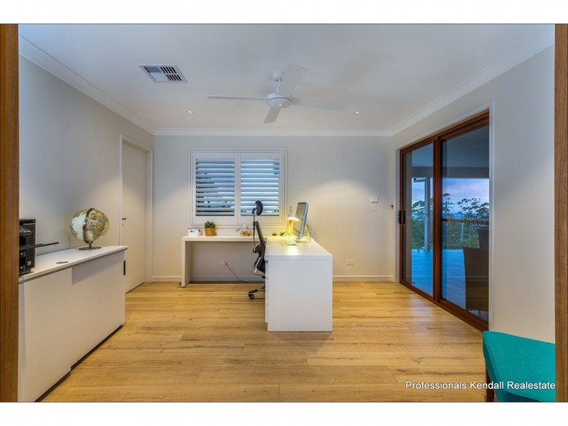 24 Magnetic Drive, Tamborine Mountain QLD 4272