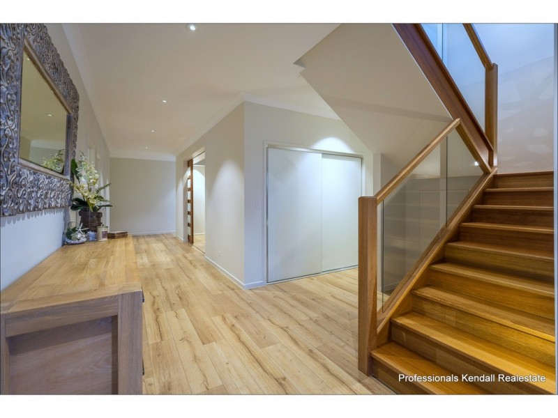 24 Magnetic Drive, Tamborine Mountain QLD 4272