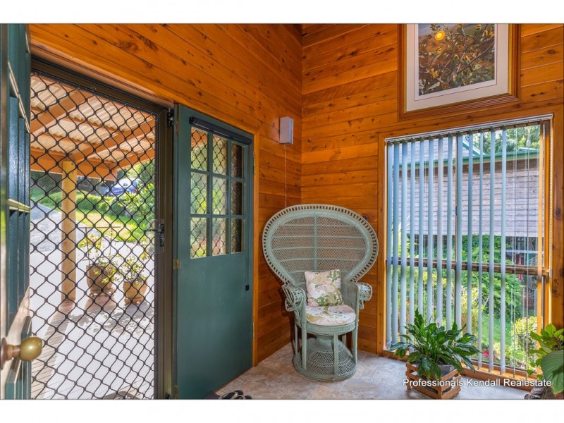 24 Long Road, Tamborine Mountain QLD 4272