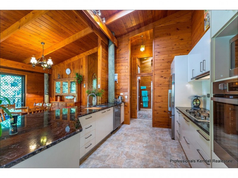 24 Long Road, Tamborine Mountain QLD 4272