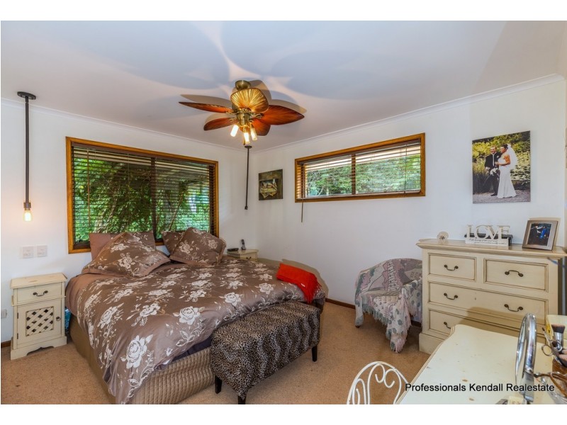 13-15 Nicolet Drive, Tamborine Mountain QLD 4272