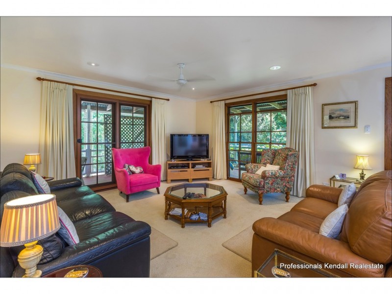 72-74 Freemont Drive, Tamborine Mountain QLD 4272